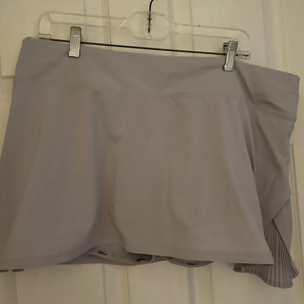 Lululemon play off the pleats women’s size 12